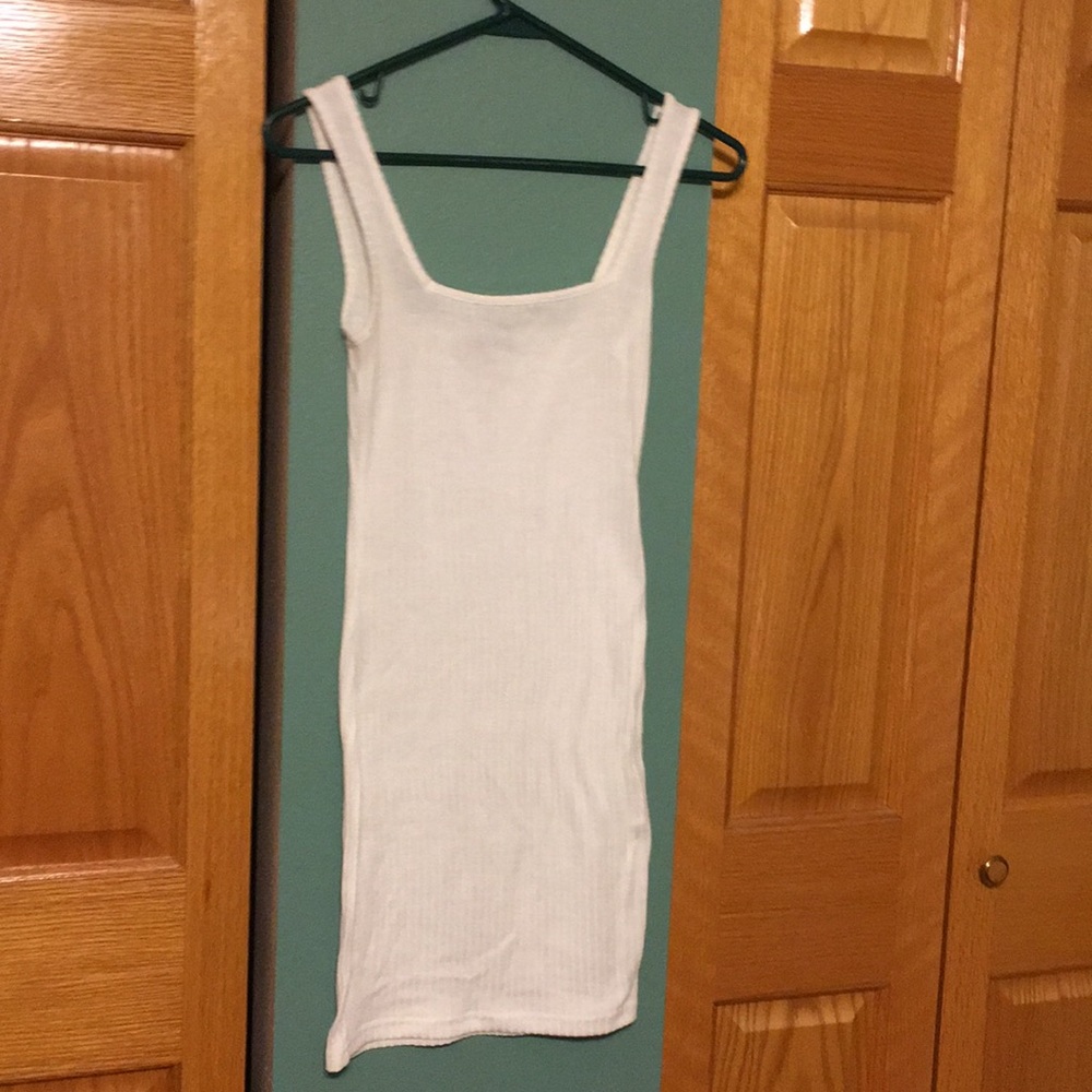 Ribbed white dress